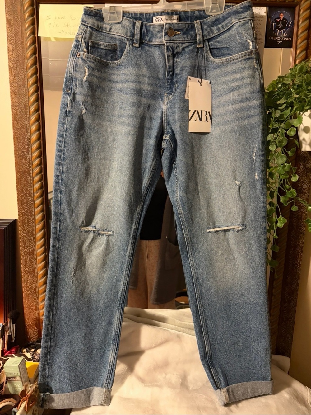 Zara NWT Distressed Relaxed Jeans Size 8 / EUR 40